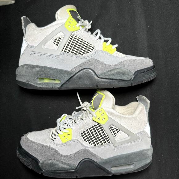 Size 5 - Nike Air Jordan 4 Retro SE GS Neon 95 Men's Shoes - Picture 2 of 8